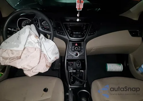 2015 Hyundai Elantra Se z USA, uszkodzony, nr VIN 5NPDH4AE7FH648622